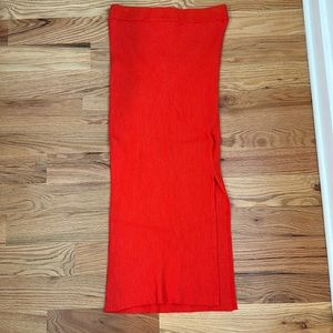 Reddish orange ribbed midi skirt